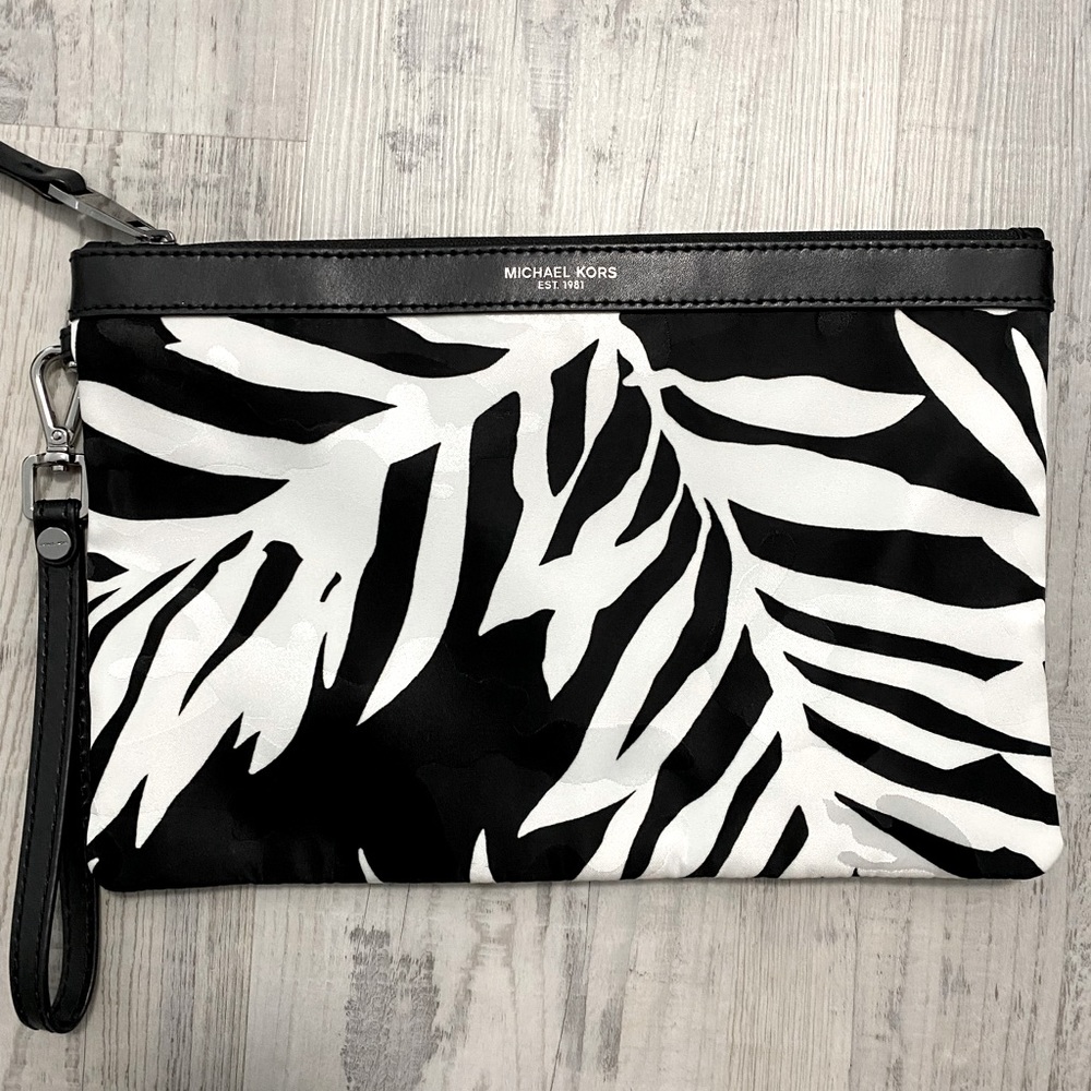 Michael Kors black & white leaf clutch